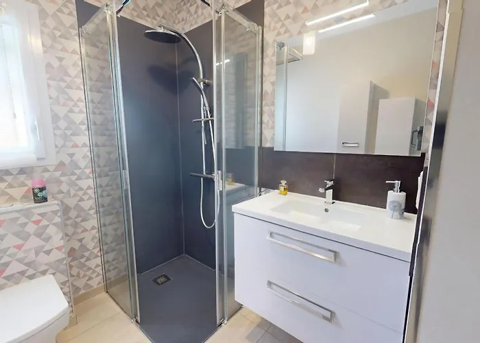 Semesterbostad Palm Cornue Avec Piscine Privative Saint-Gilles-Croix-de-Vie