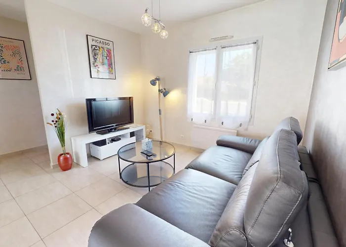 Semesterbostad Palm Cornue Avec Piscine Privative Saint-Gilles-Croix-de-Vie